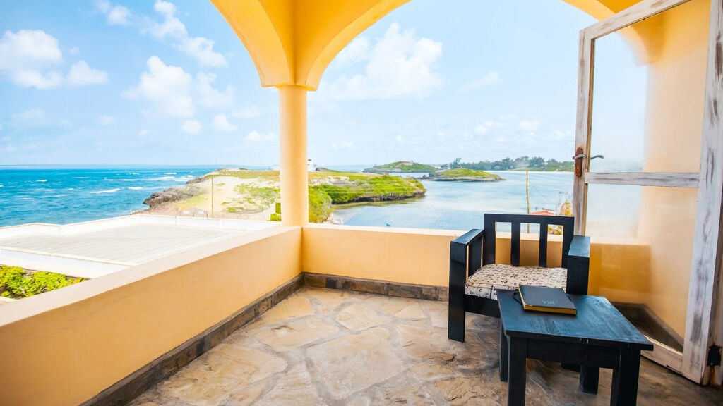 Ahg Lion Beach Resort & Spa