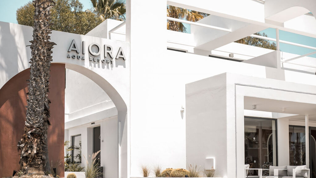 Aiora Aqua Resort