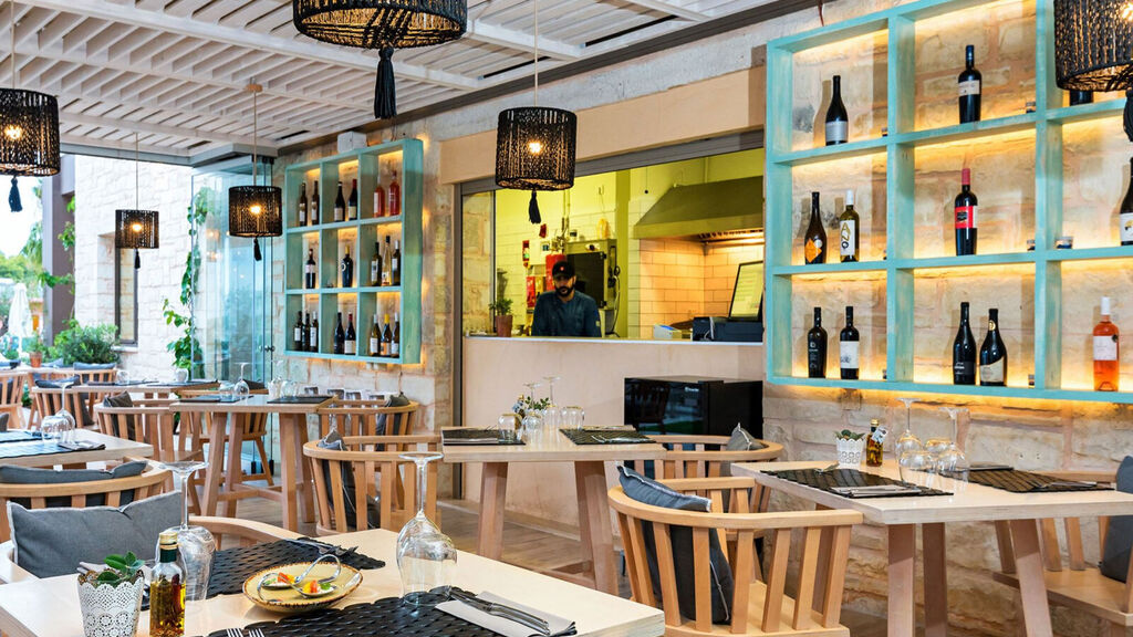 Airis Boutique & Suites