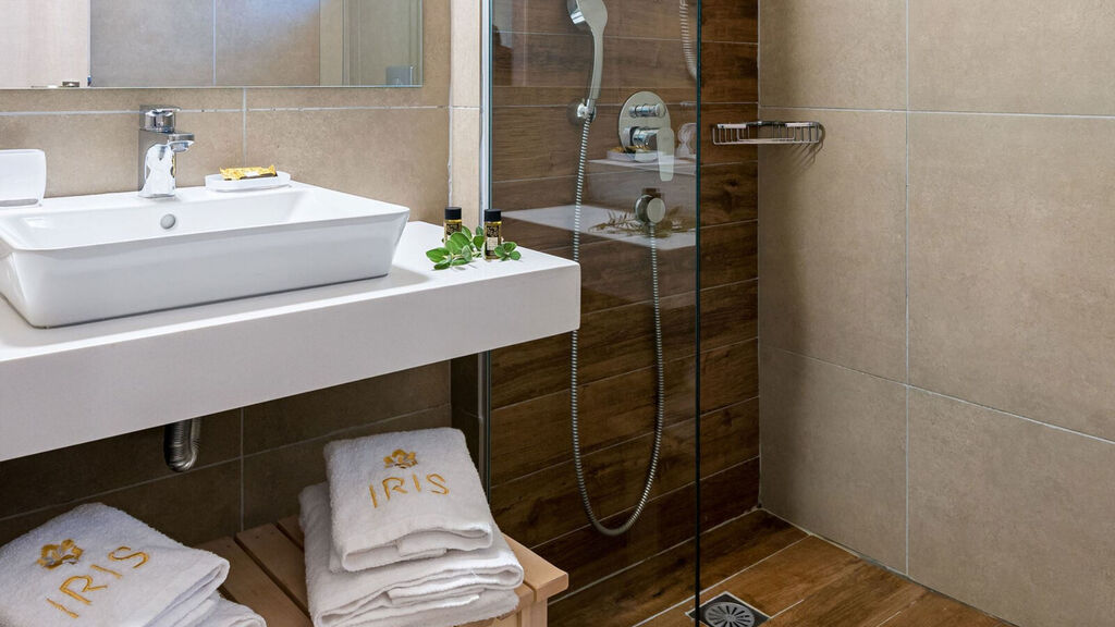 Airis Boutique & Suites