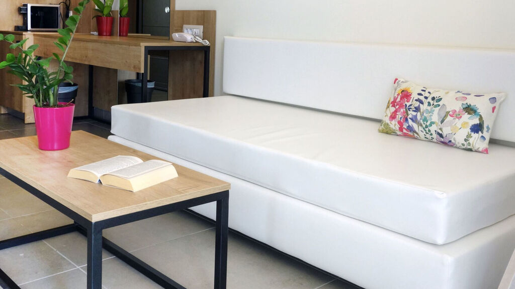 Airis Boutique & Suites