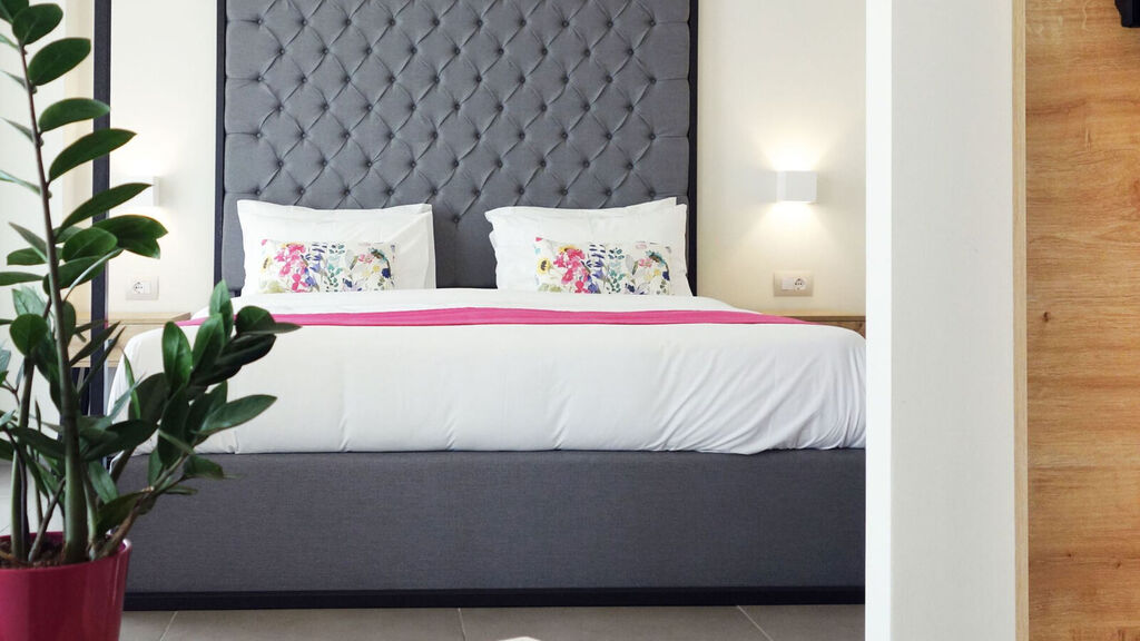 Airis Boutique & Suites