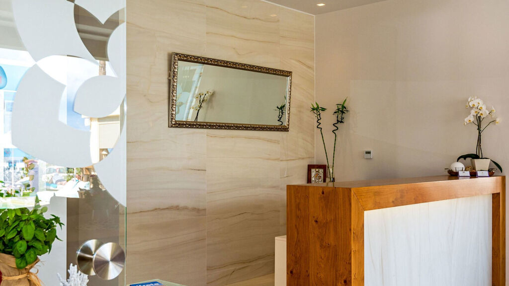 Airis Boutique & Suites