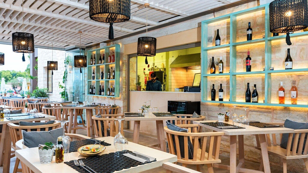 Airis Boutique & Suites