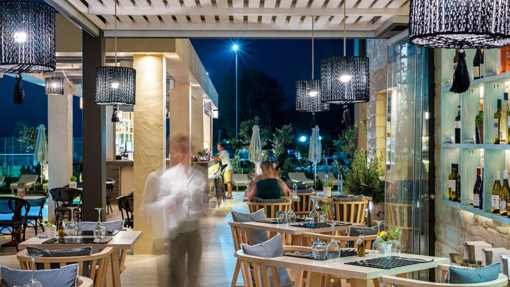 Airis Boutique & Suites