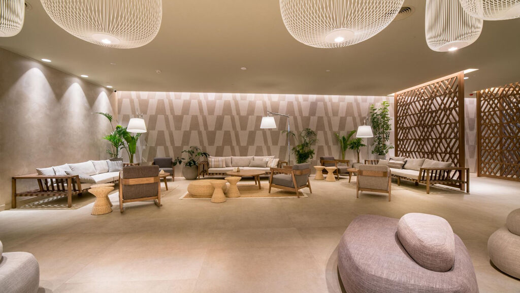 Akasha Beach Hotel & Spa