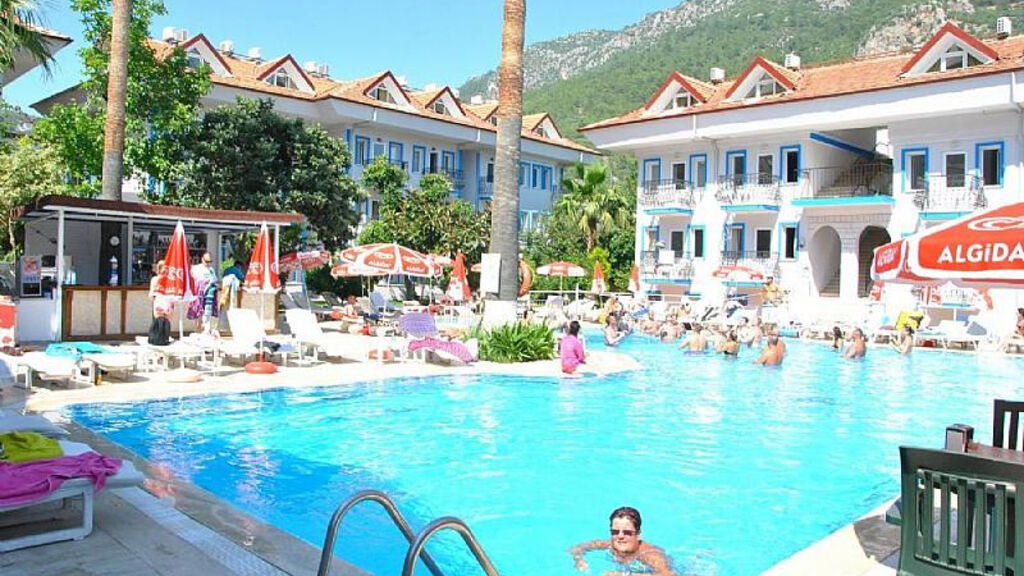 Akdeniz Beach