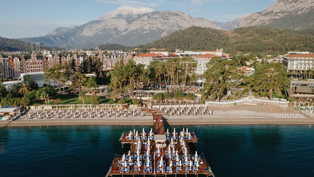 Akra Kemer