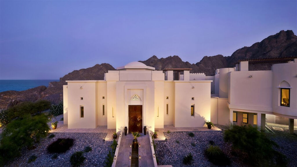 Al Bustan Palace Ritz Carlton