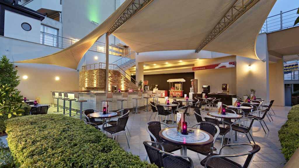 Alaiye Resort & Spa