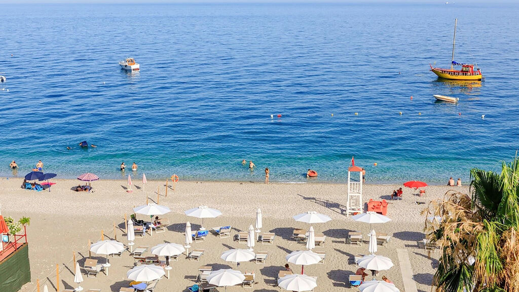 Albatros Beach