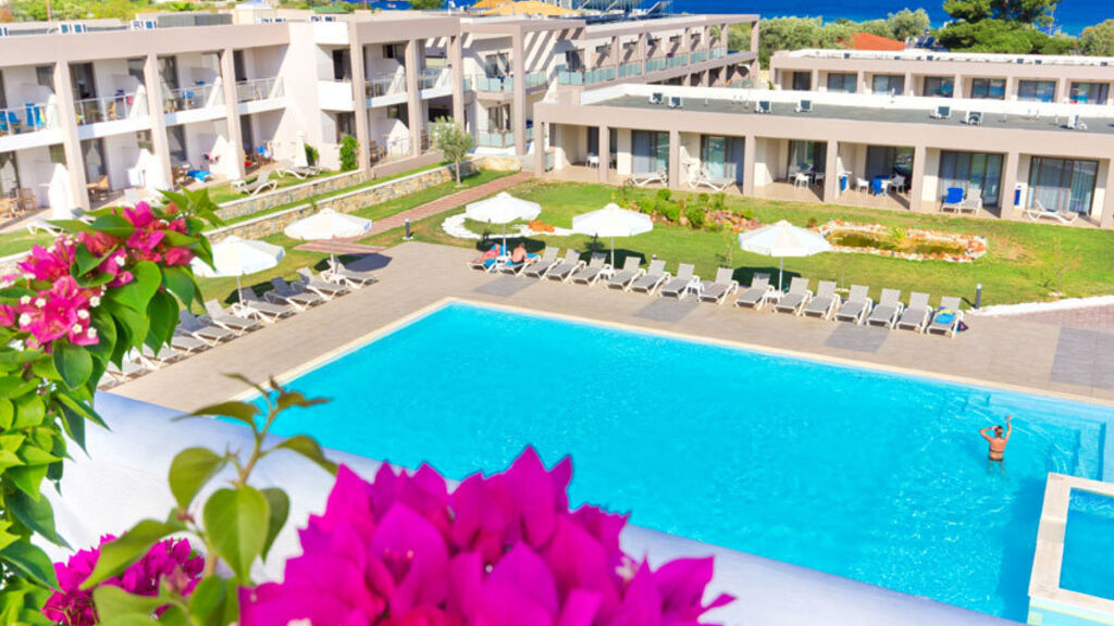 Alea Hotel & Suites
