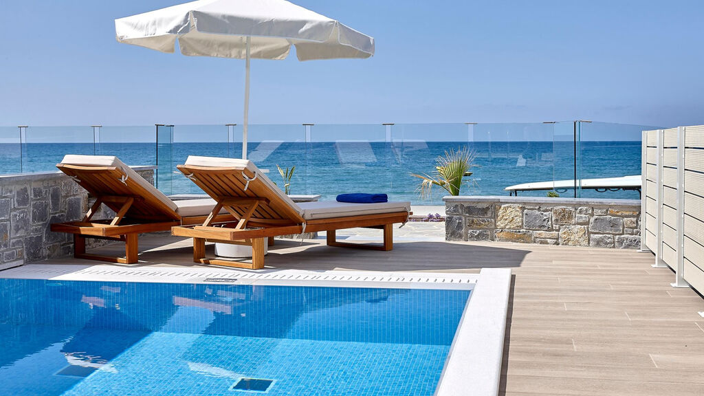 Alexander Beach Hotel & Village Resort