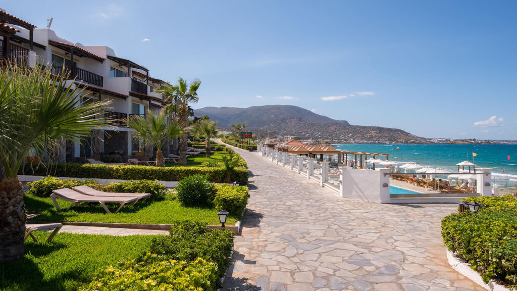 Alexander Beach Hotel & Village Resort