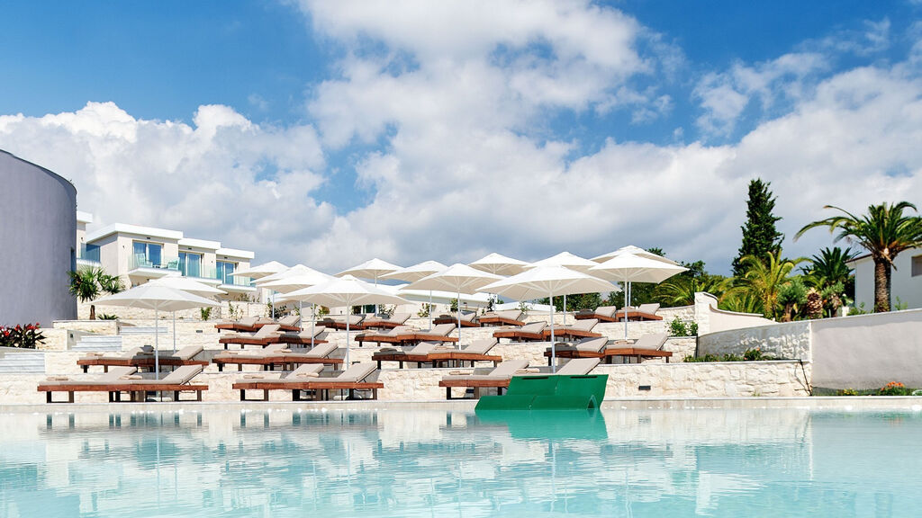 Alexandra Elegance Family Luxury