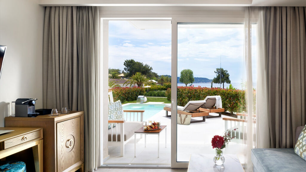 Alexandra Elegance Family Luxury