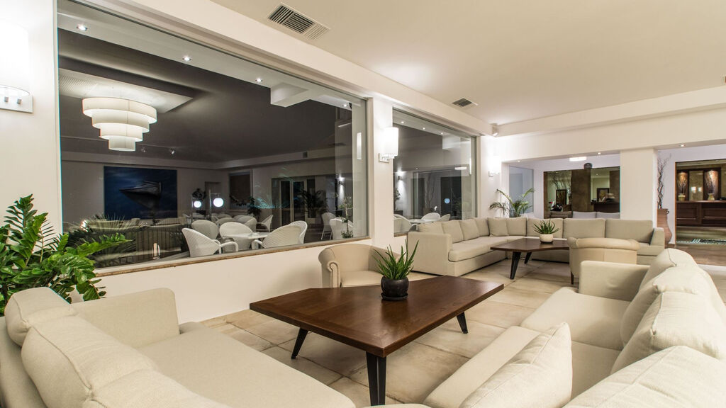 Alexandros Palace Hotel & Suites