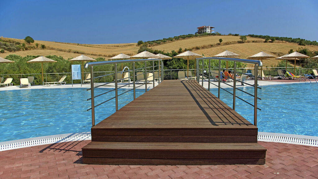 Alexandros Palace Hotel & Suites
