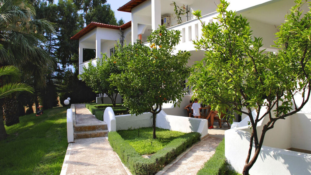 Alexandros Palace Hotel & Suites
