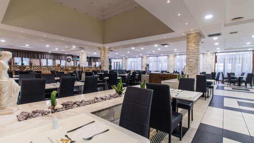 Alexandros Palace Hotel & Suites