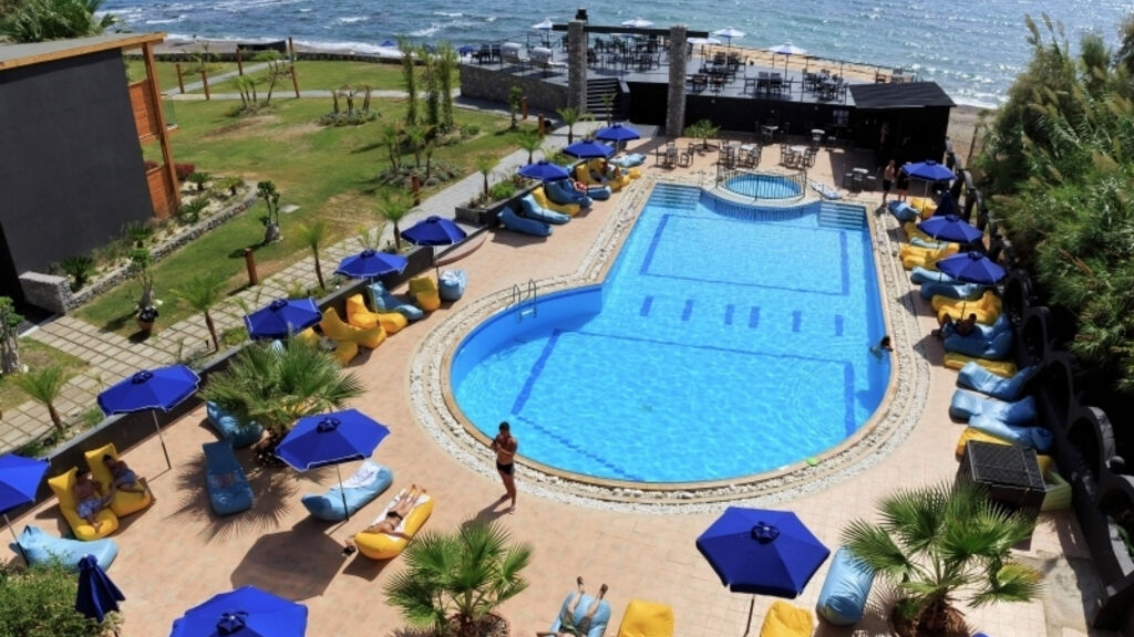 Alia Mare Resort