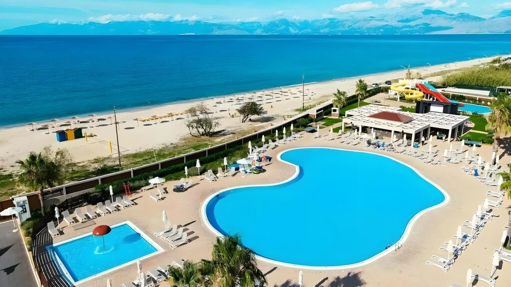 Almyros Beach