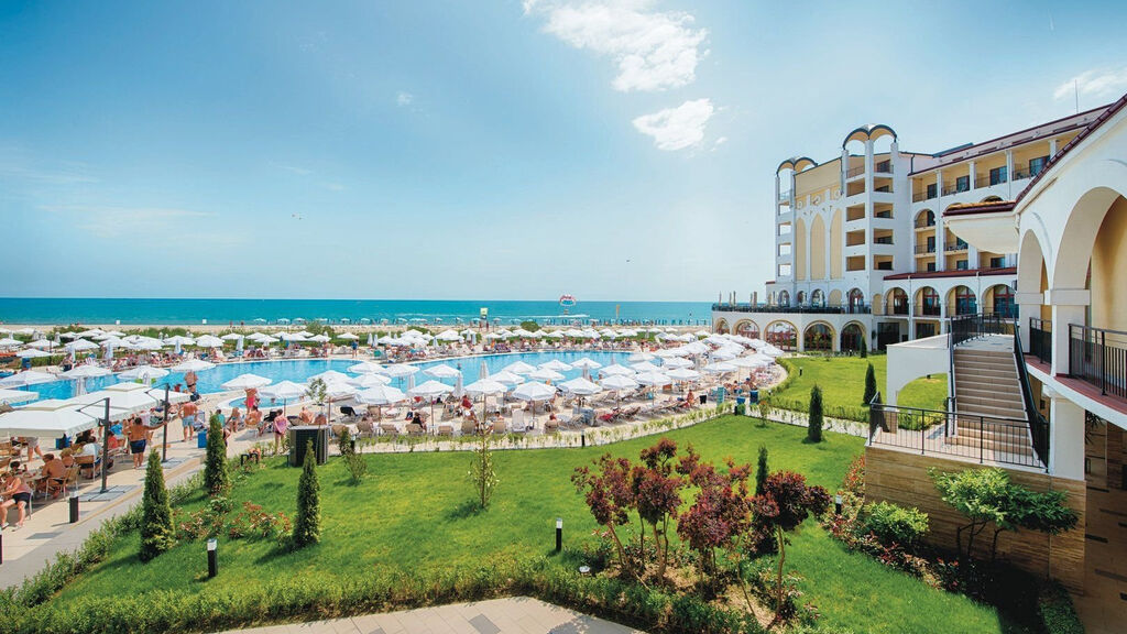 Alua Helios Bay