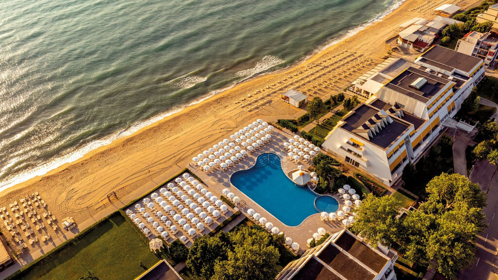 AluaSun Helios Beach