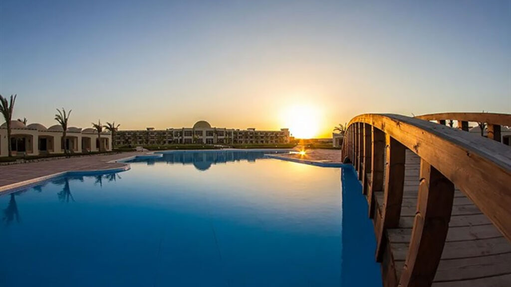 Amarina Queen Resort