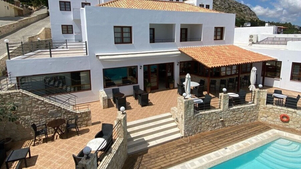 Amazones Village Suites