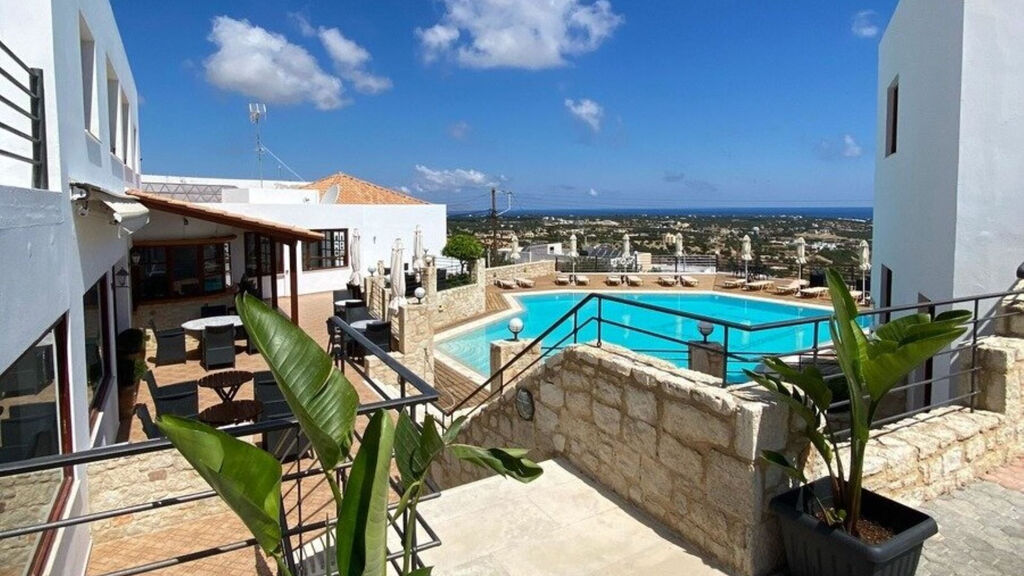 Amazones Village Suites