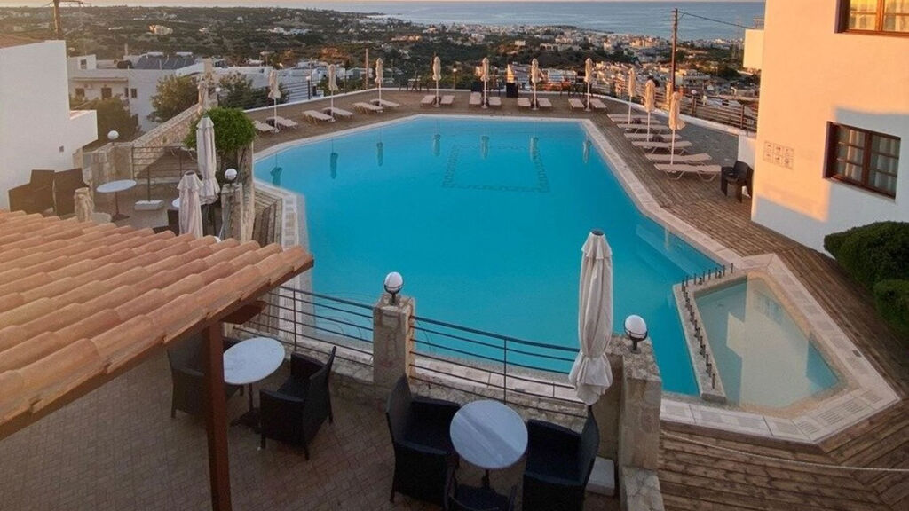 Amazones Village Suites