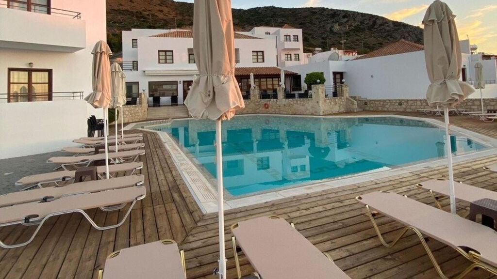 Amazones Village Suites