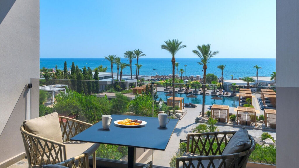 Ammades All-Suite Beach Hotel