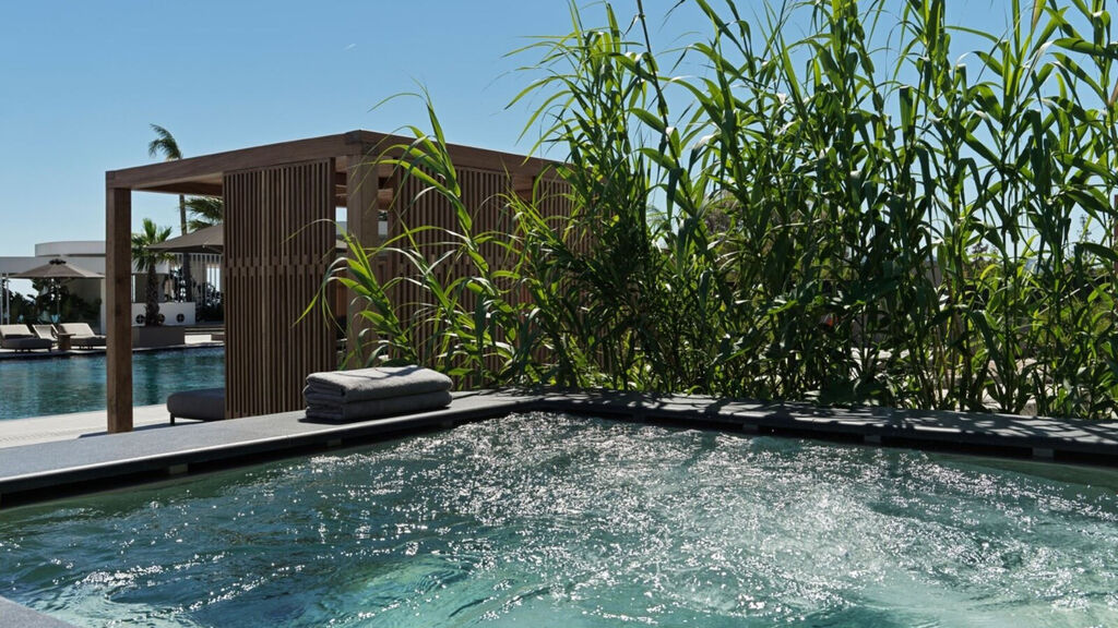 Ammades All-Suite Beach Hotel