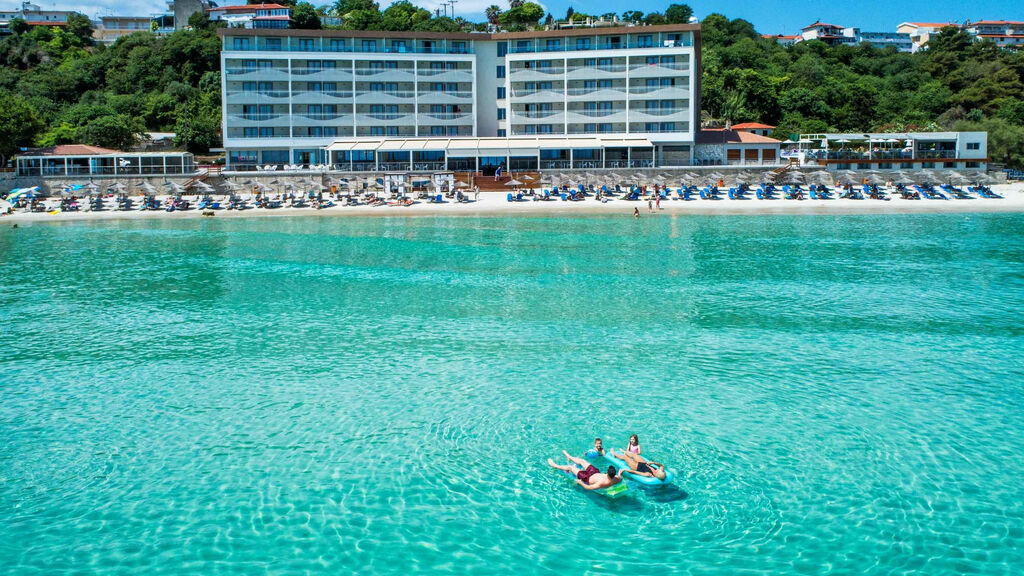 Ammon Zeus Luxury Beach