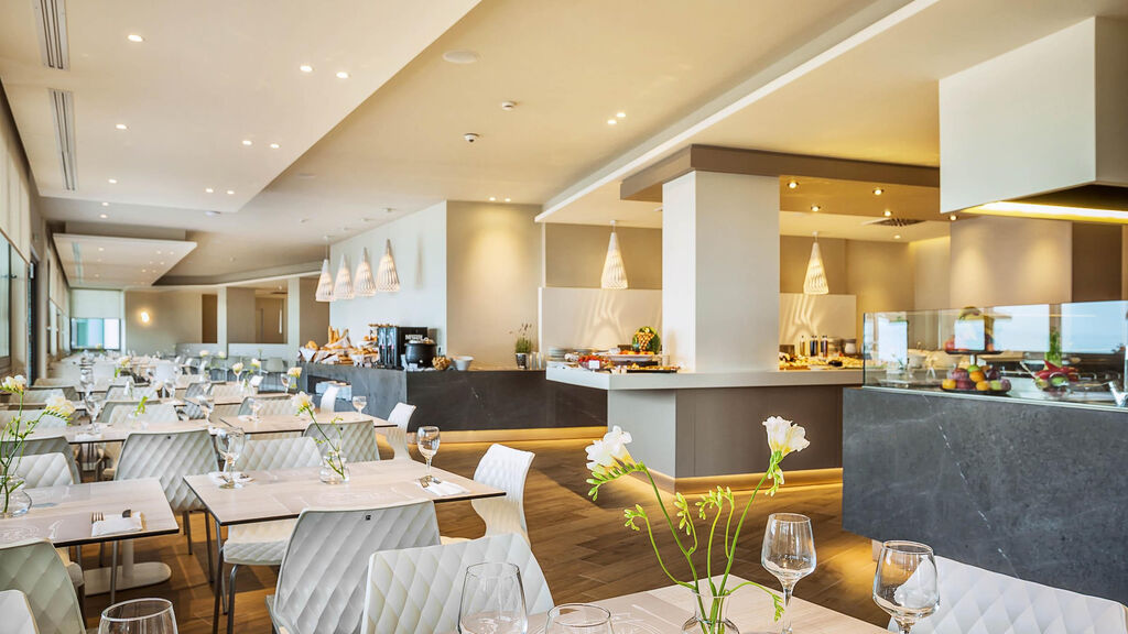 Ammon Zeus Luxury Beach
