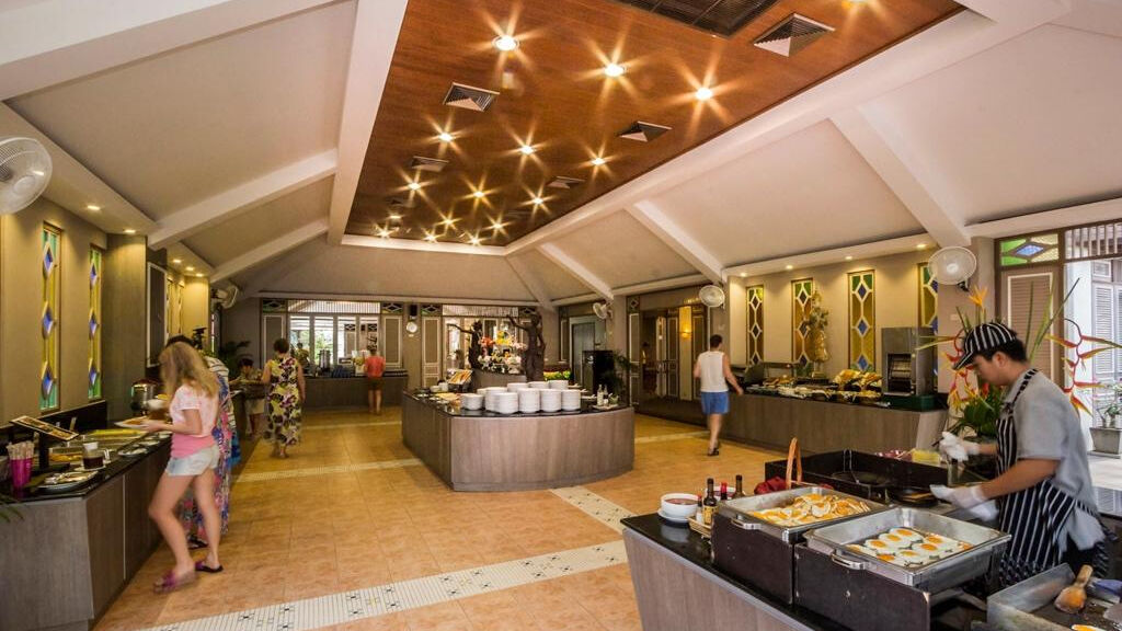 Amora Beach Resort