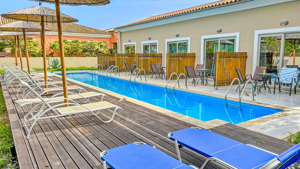 Amour Holiday Resort