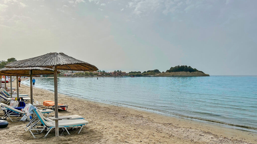 Amour Holiday Resort