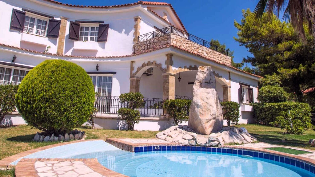 Anagenessis Village Hotel