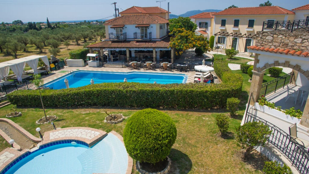 Anagenessis Village Hotel