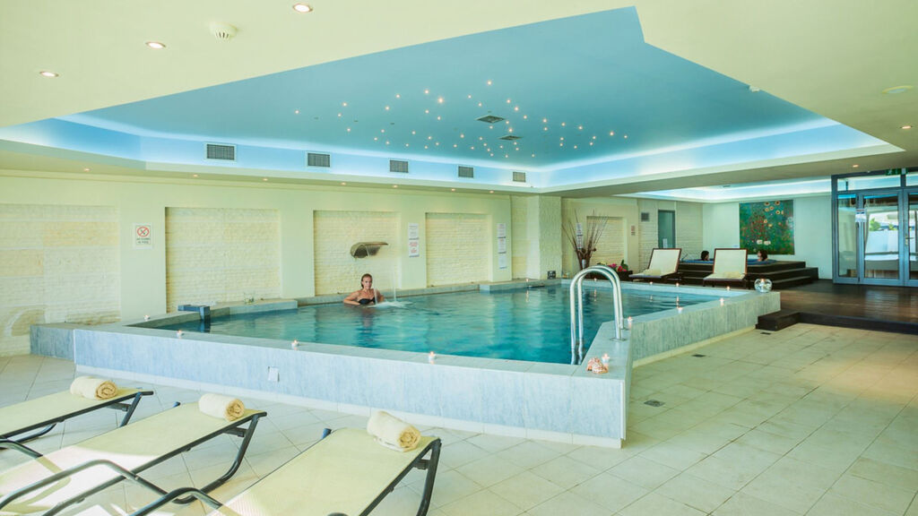 Anastasia Resort & Spa