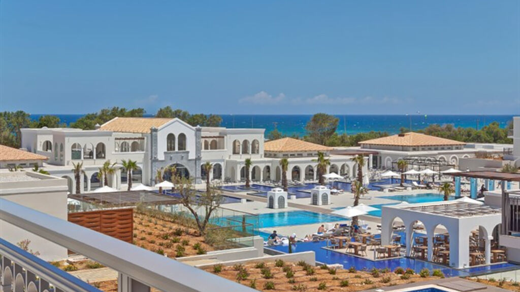 Anemos Luxury Grand Resort