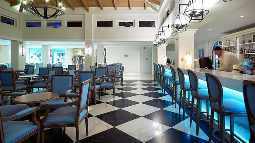 Anemos Luxury Grand Resort