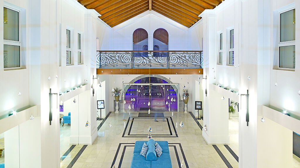 Anemos Luxury Grand Resort