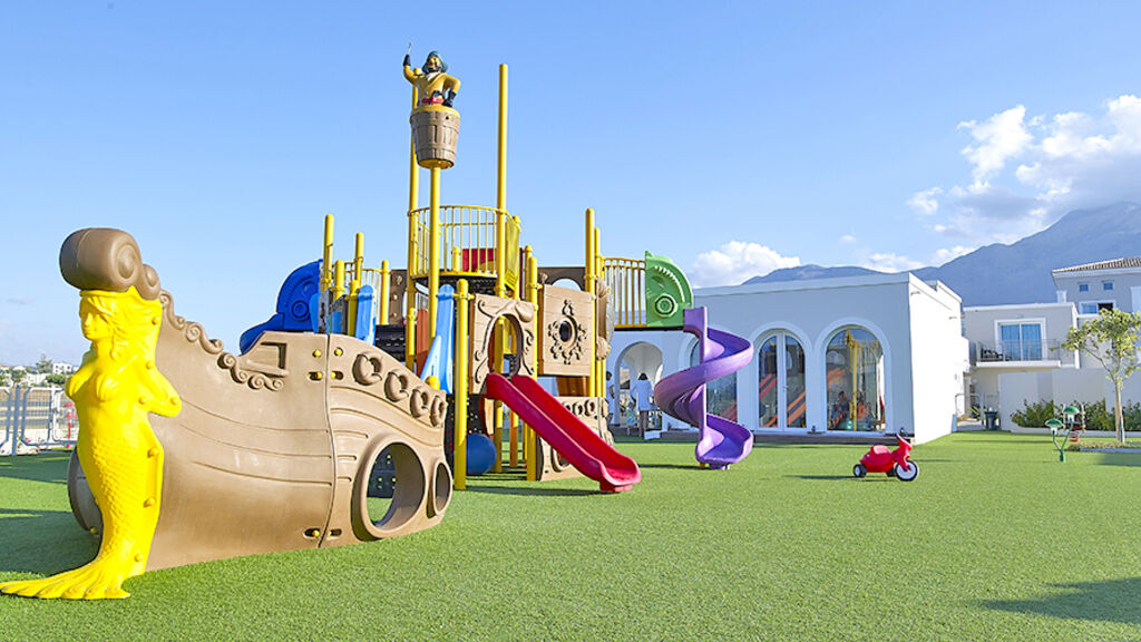 Anemos Luxury Grand Resort