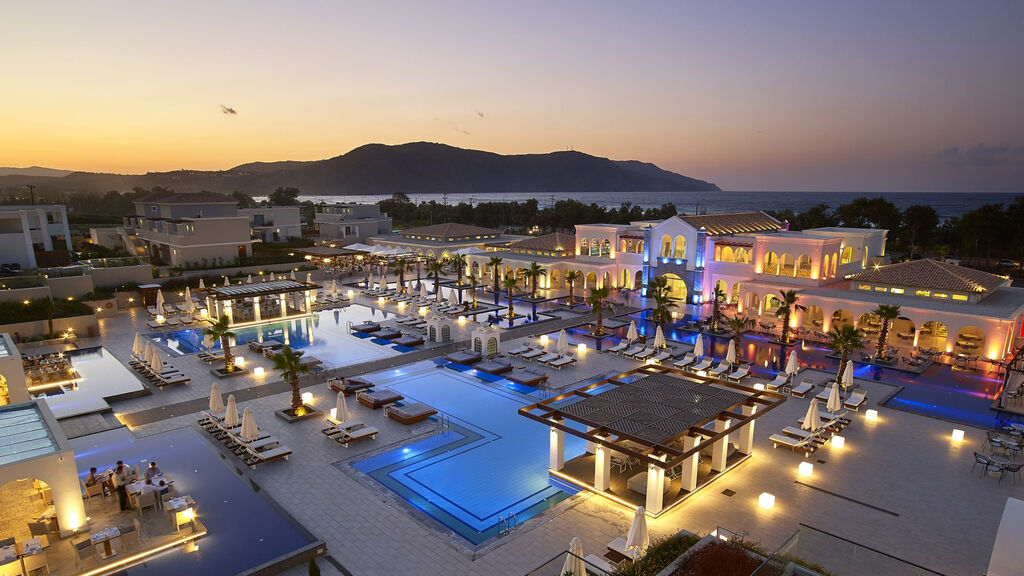 Anemos Luxury Grand Resort Hotel