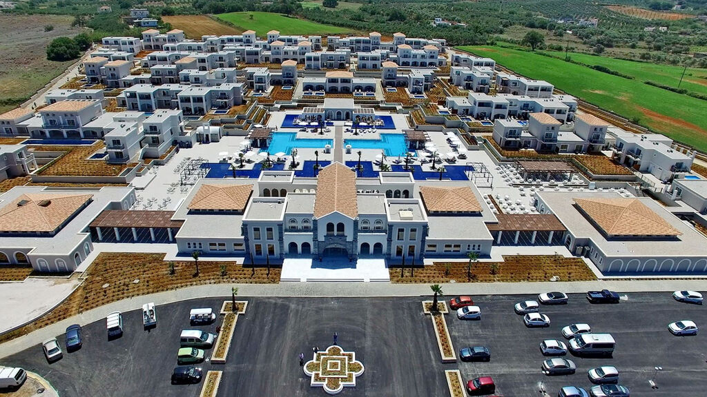 Anemos Luxury Grand Resort Hotel