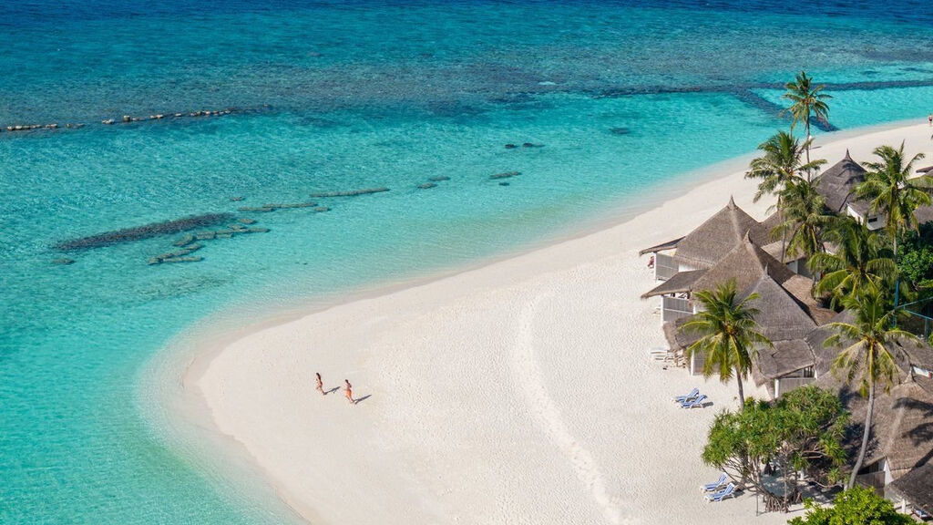 Angaga Island Resort & Spa